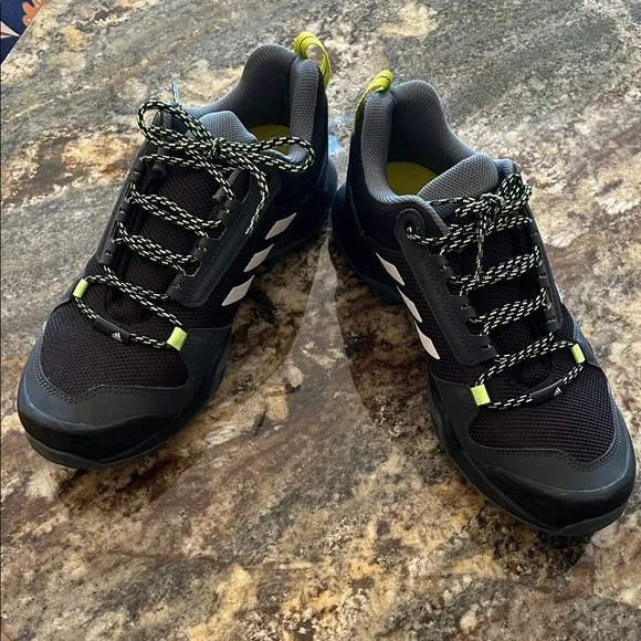 adidas Terrex Black and Green Athletic Hiking Shoes, size 9, new, never worn. - Picture 4 of 4